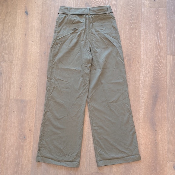 Mango light khaki green pants with belt. 312 Angie Pant. Size 8. Wide leg - Picture 3 of 3